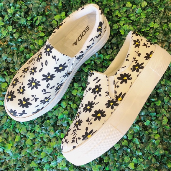 Soda Easy Slip-on Daisy Sneaker - Picture 1 of 5